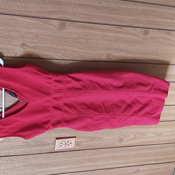 Dress - Picture 3 of 4